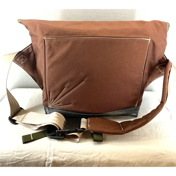 Forest‎ City Portage Messenger Bag Handmade Quality Durable Green & Brown - Picture 4 of 16